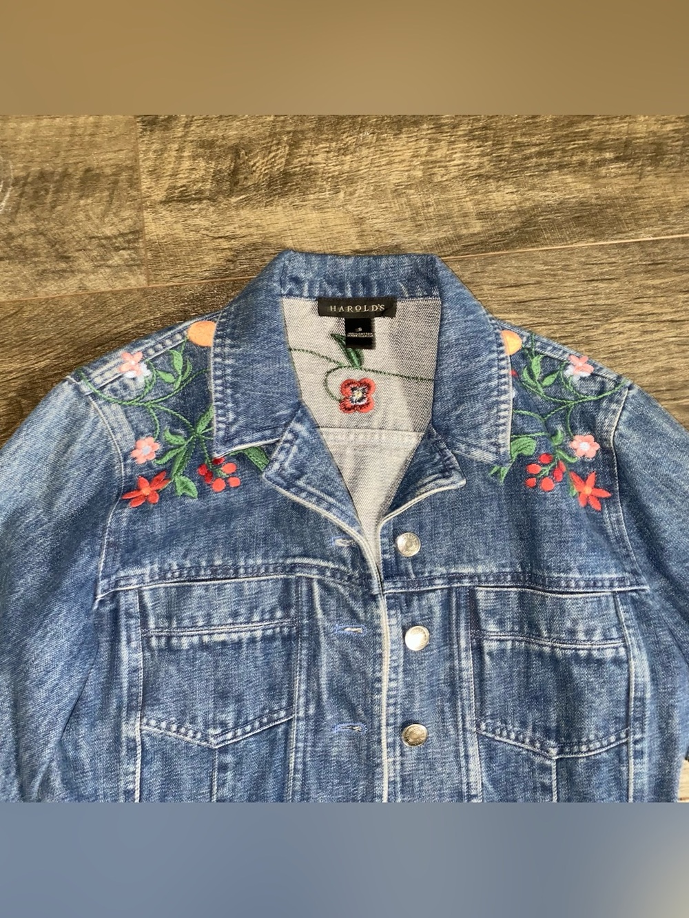 Vintage Harold’s Denim Jean Embroidered Floral 90’s Jacket Y2K Boho Small